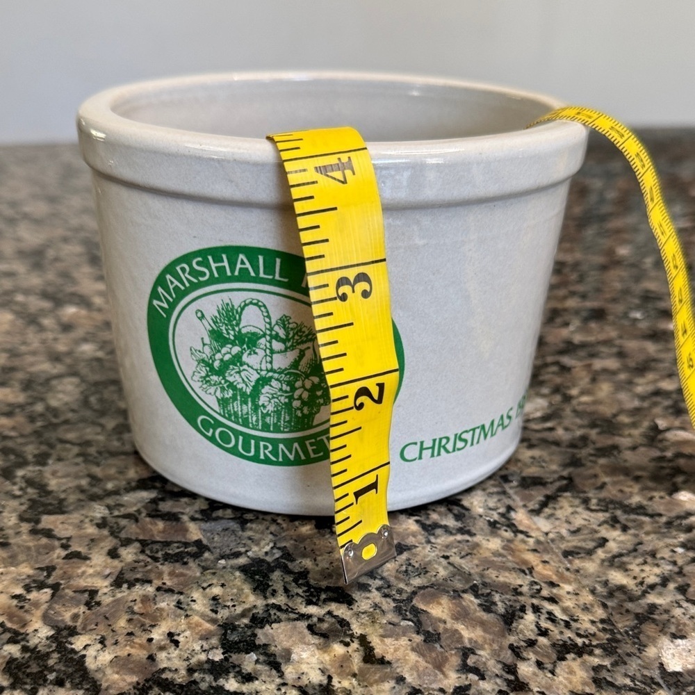 Marshall Field's rare vintage Christmas 1985 Stoneware Crock EUC - Picture 9 of 10